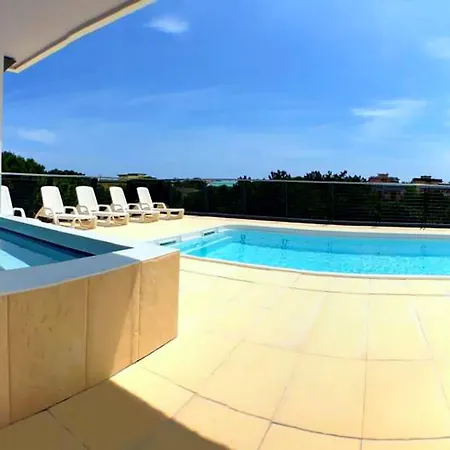 In Mit Gemeinsamem Pool Bibione
